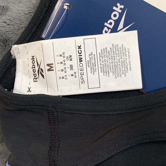 Reebok Modern Safari Lux Racer Sports Bra Size Medium NWT - Picture 7 of 12